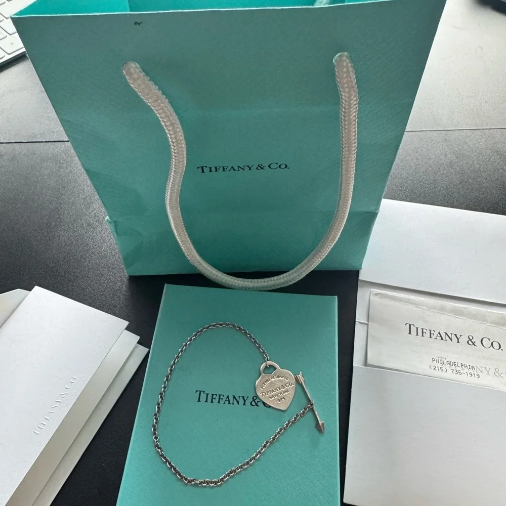 Tiffany & Co. Return to Tiffany Lovestruck Heart Tag Bracelet in Sterling Silver - Picture 2 of 4